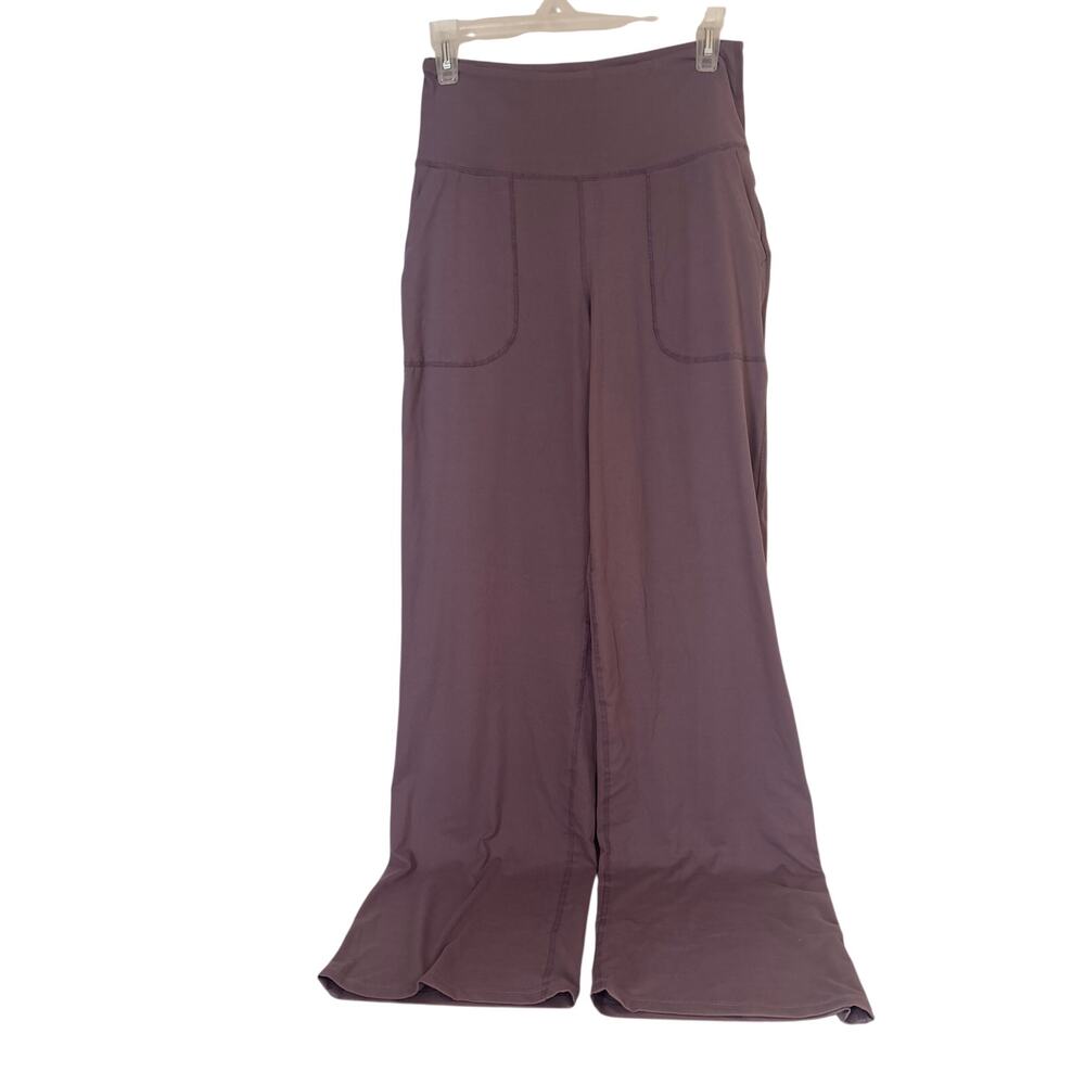 NWT Womens Weightless Words Leggings Frosted Mulberry Color Size M